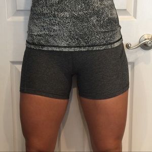 Lululemon What The Sport Shorts• Size 8•Grey
