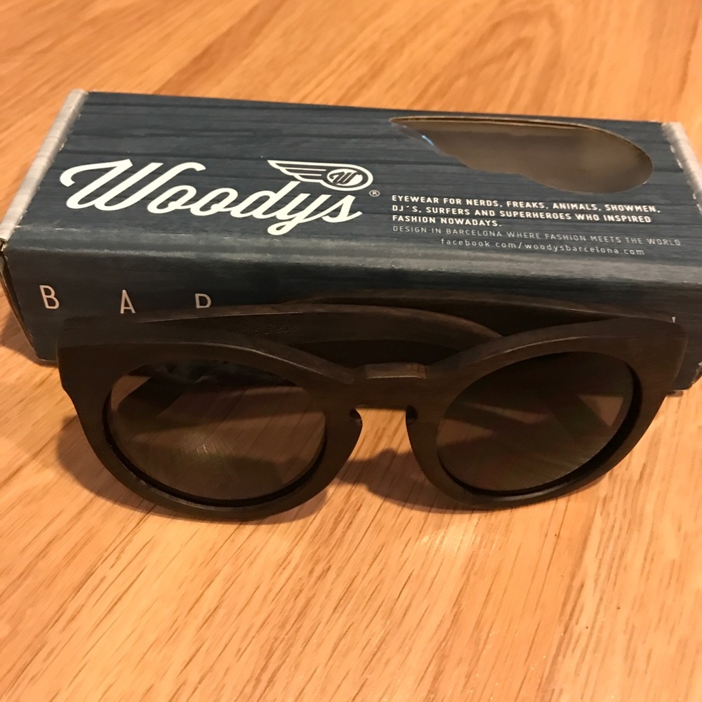 Woodys wood sunglasses