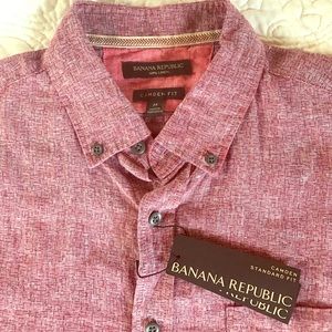 NWT Super trendy Banana Republic linen button up.