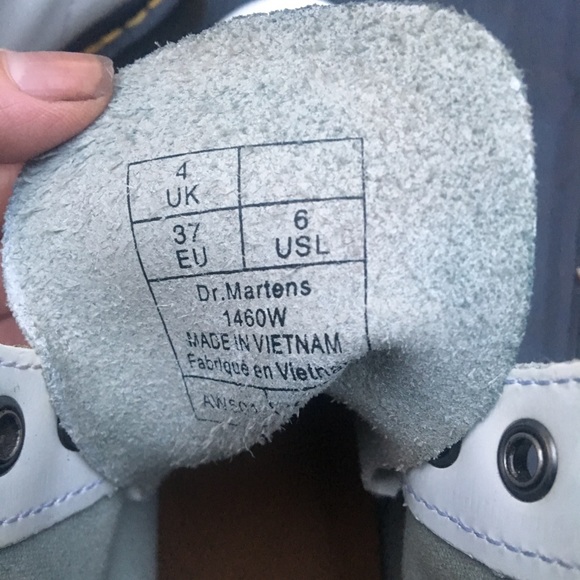 *SOLD* White Doc Martens - Picture 5 of 7