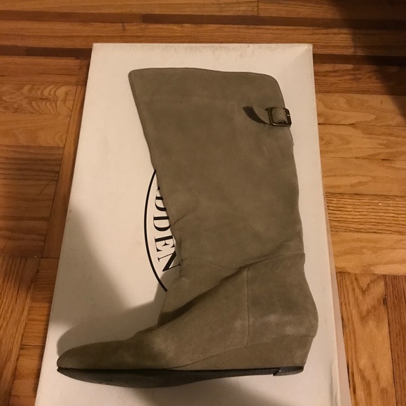 Steve Madden tan Suede boots - Picture 3 of 6