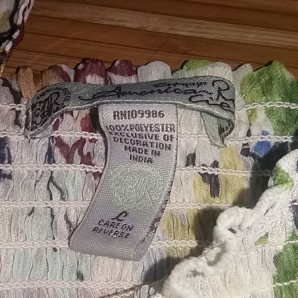 Floral Pattern Top - Picture 4 of 4