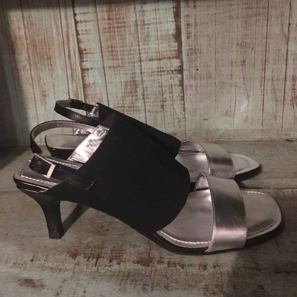 Chanel Black Silver sandals size 37