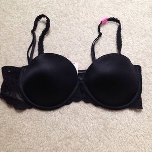 ❤️ price reduction Pink Victoria secret black bra