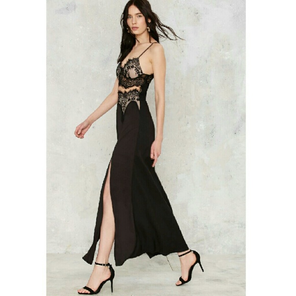 On trend Lace Maxi from Nasty Gal 💋 - Picture 1 of 7