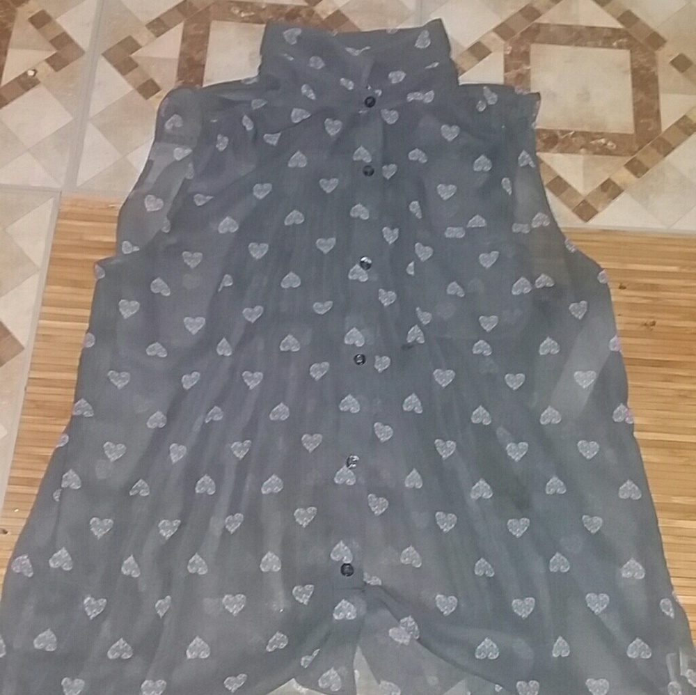 Shirts Bundle - Picture 3 of 4