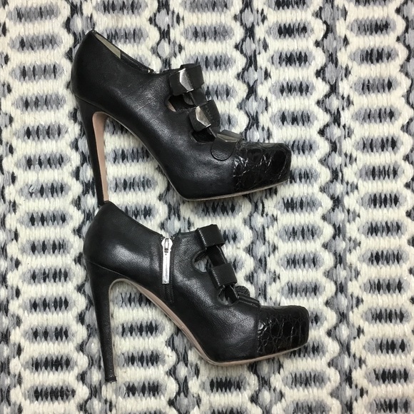 Alessandro Dell'Acqua High Heel with Buckle Detail - Picture 7 of 7