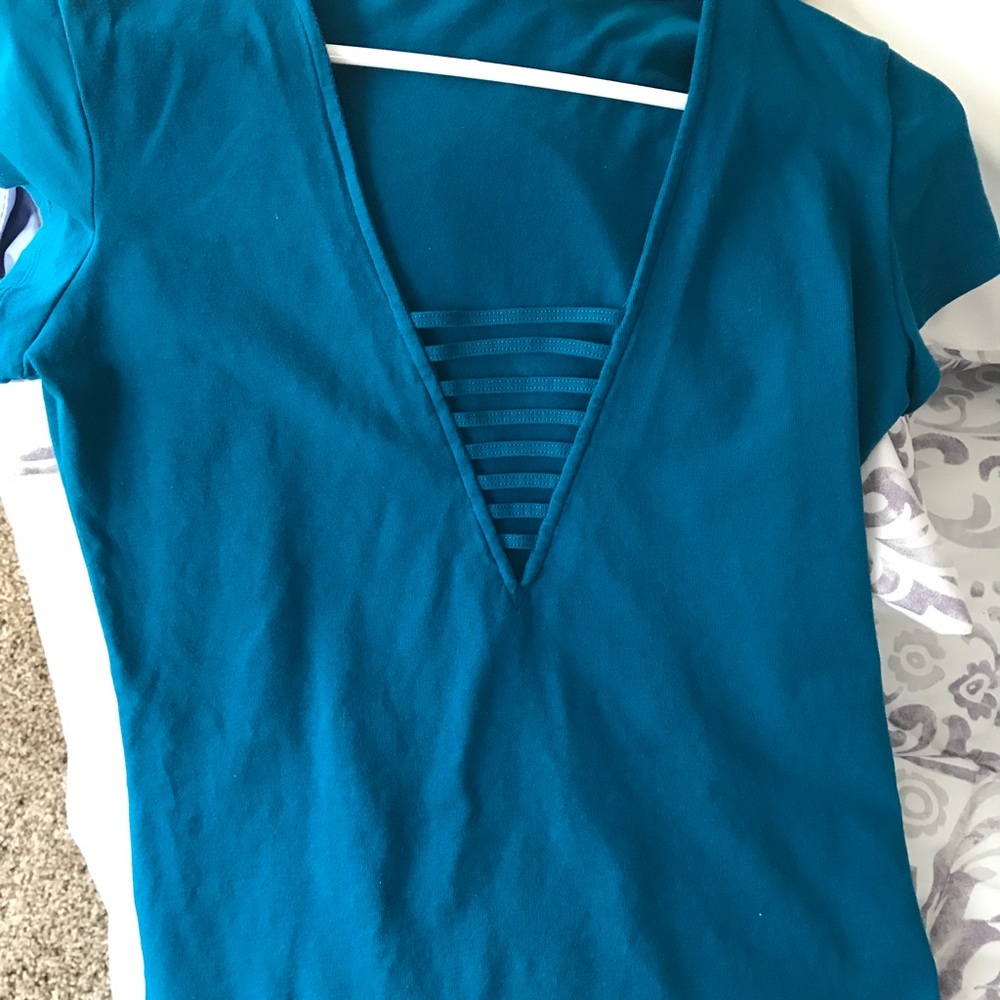 Top - Picture 4 of 6