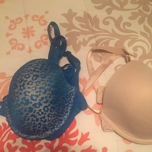 2 Ellen Tracy Bras