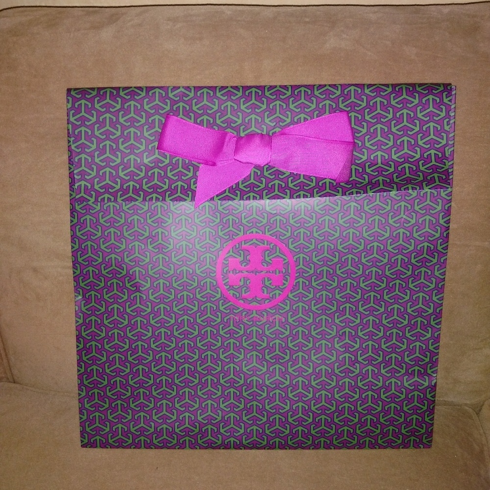 Tory Burch gift bag