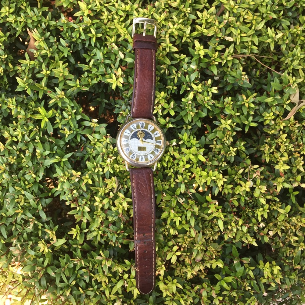 FUTURA VINTAGE MENS WATCH, MOON AND SUN DIAL.