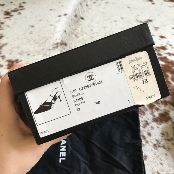 Chanel logo black patent cap toe slingbacks - Picture 6 of 8