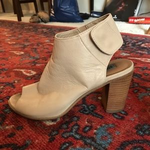 Steve Madden Nonstp Booties