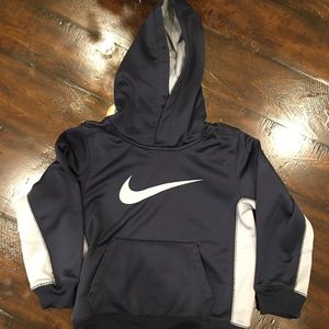 Nike Boys hoodie Therma Fit