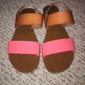 These sandals are so cute. I wish they still fit!