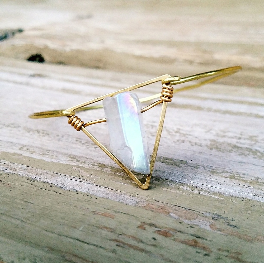 SALE! "Cherubic Cantering"🌘Angel Quartz Bracelet