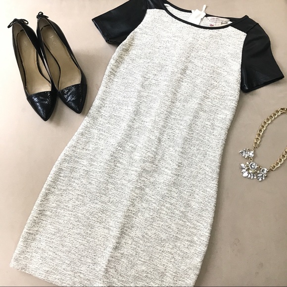 Banana Republic Dresses & Skirts - Banana Republic Heritage Collection Sheath Dress