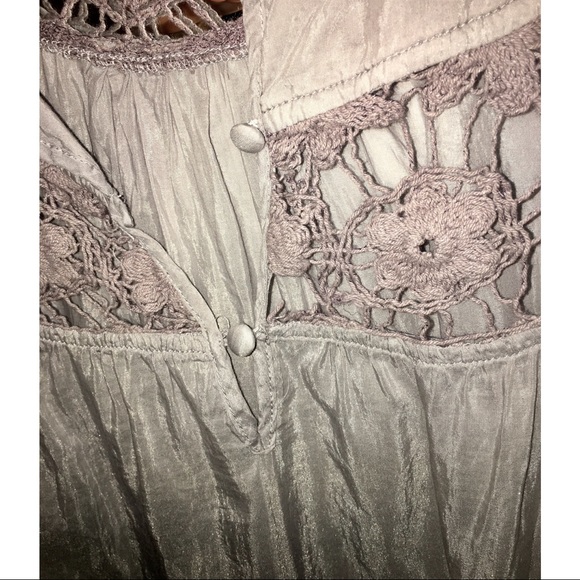 Trinity brand Size M gray Lace tunic - Picture 5 of 7
