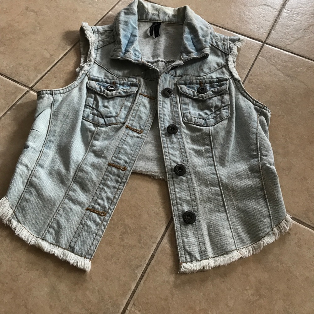 Jean Vest