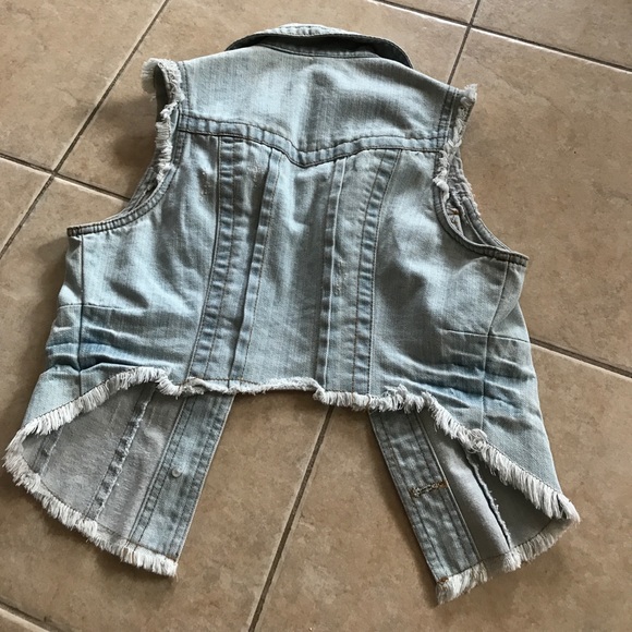 Jean Vest - Picture 2 of 3