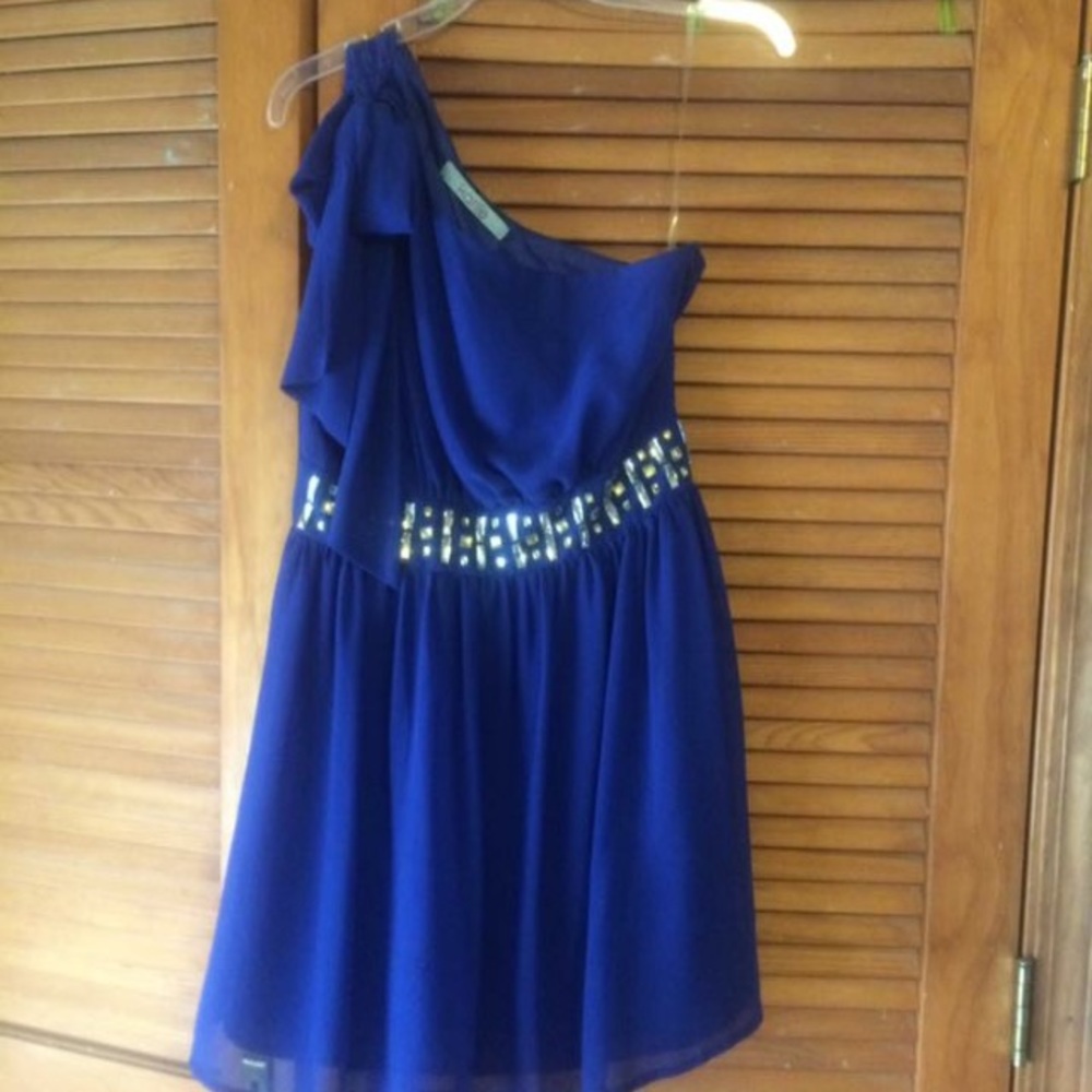One shoulder dress by Karlie