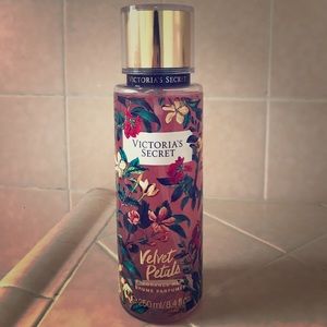 Victoria secret fragrance mist