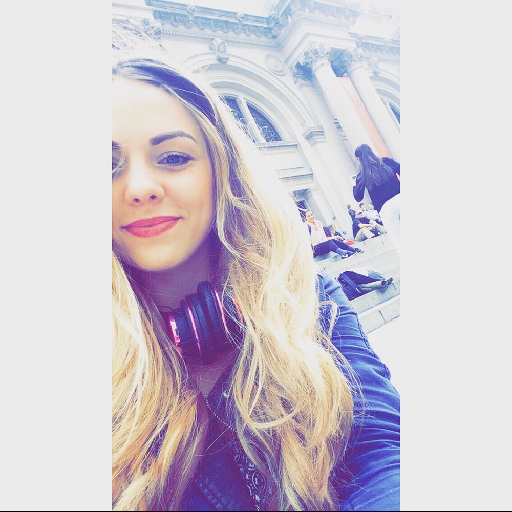 Meet your Posher, Molly