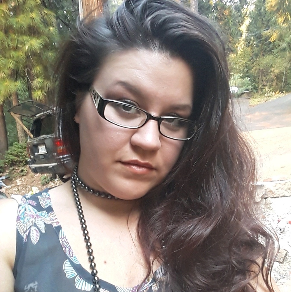 Meet your Posher, Cristina