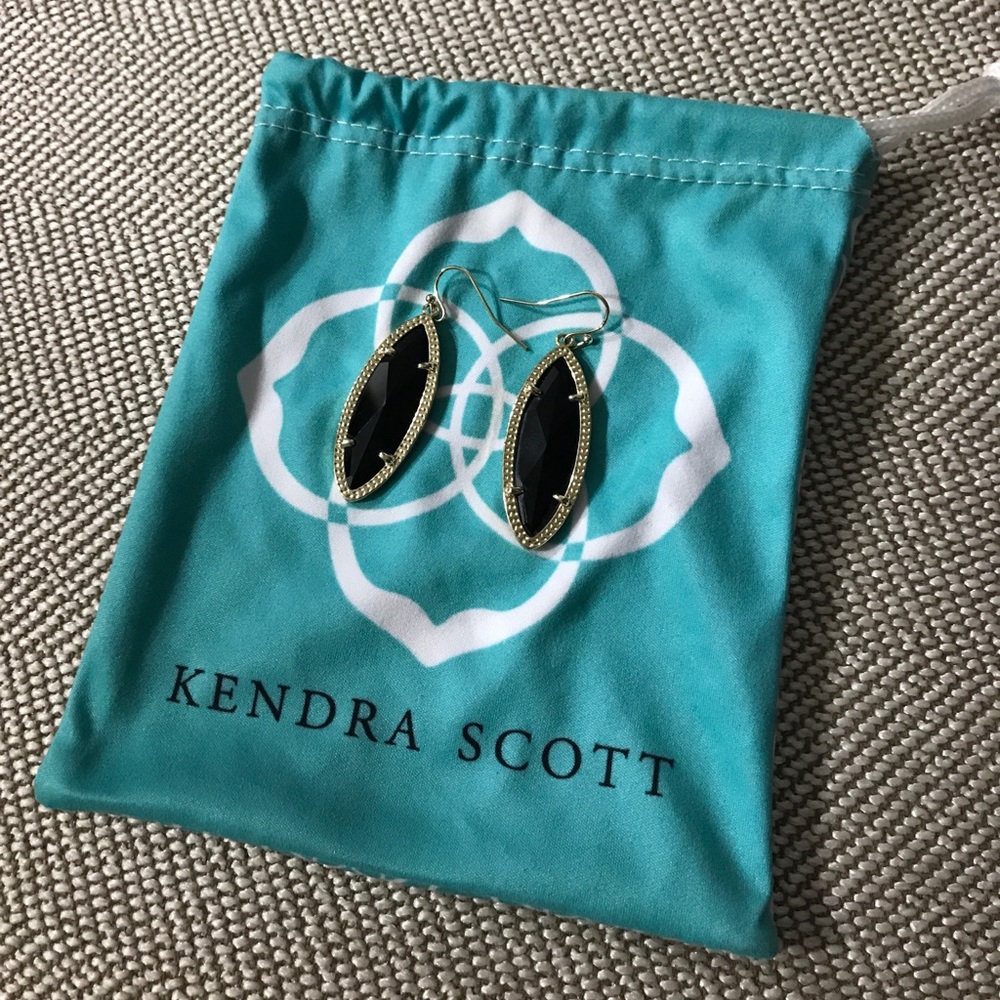 Black Small Kendra Scott Earrings