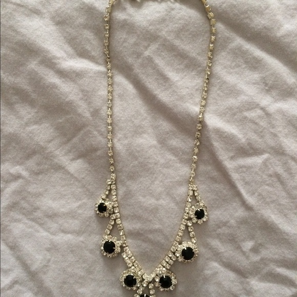 Necklaces $2 each - Picture 3 of 6