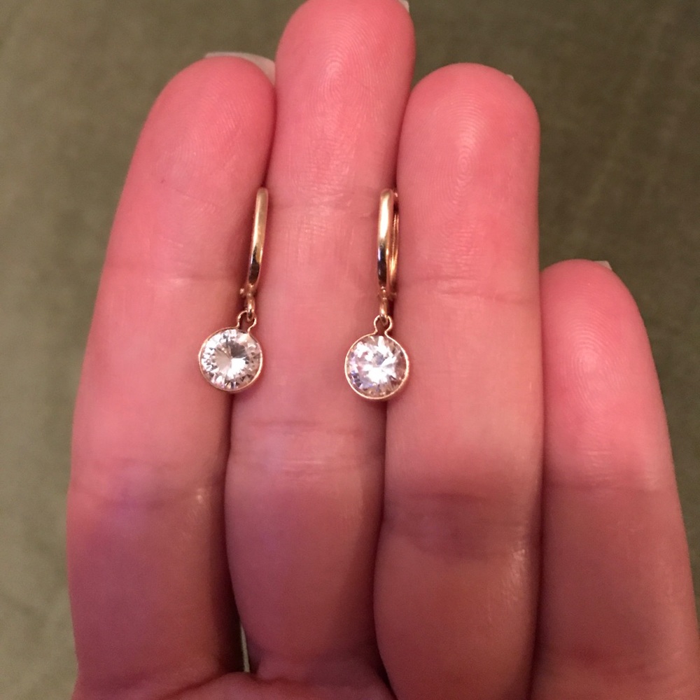 Clear Crystal & Gold Earrings