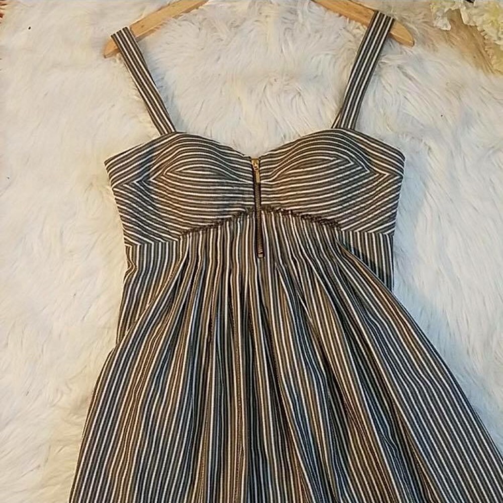 Jessica Simpson Dress size 10