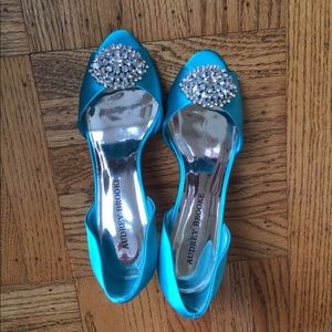 Audrey Brook Taylor Pump