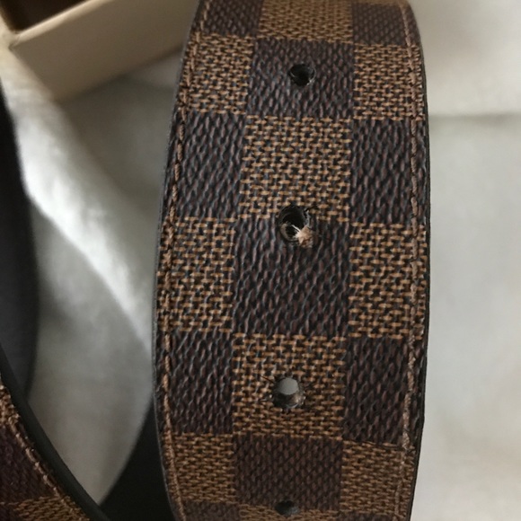 LOUIS VUITTON | belt initials - Picture 2 of 7