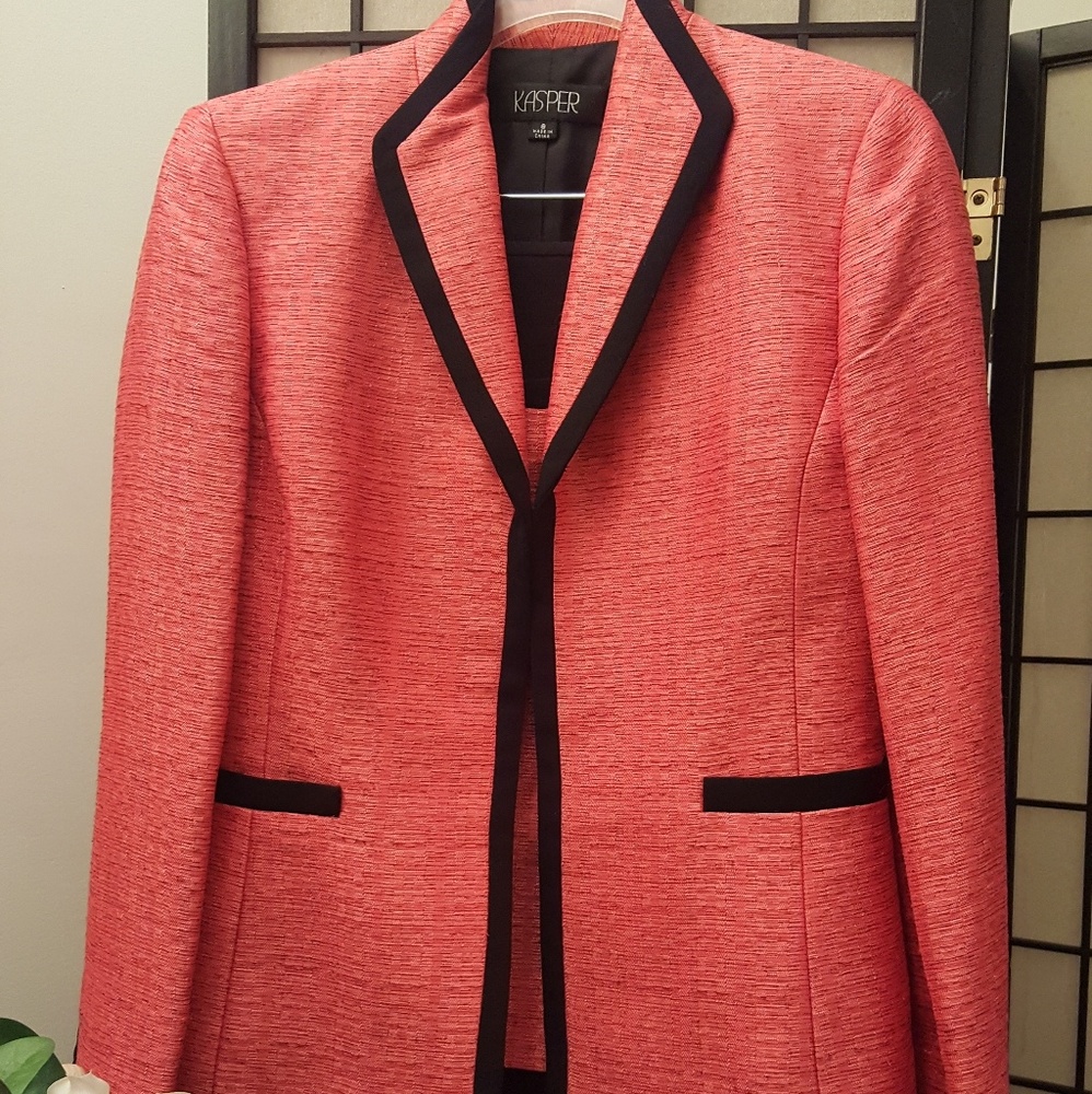 Beautiful Kasper three piece suit.