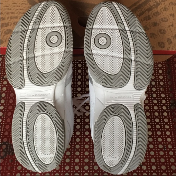 NEW - New Balance - Women's - White - Size 9 B - Picture 3 of 5