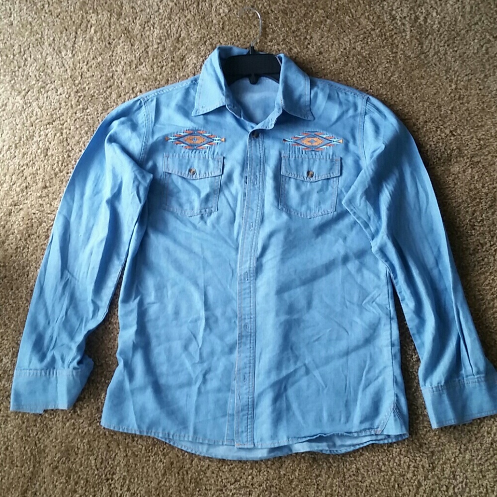 Long sleeve shirt