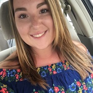 Meet your Posher, Abby