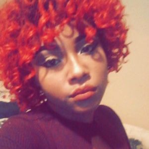 Meet your Posher, Lachelle