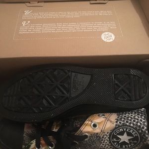 Multicolored Army type Converse