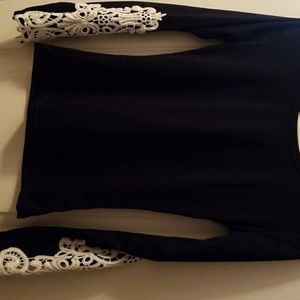Juniors  top size M fits like xs/s