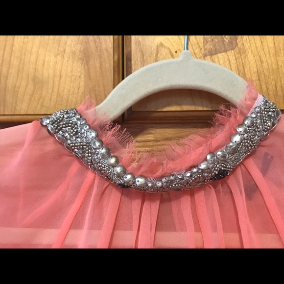 Gorgeous Naven blouse w embellished collar - Picture 2 of 2