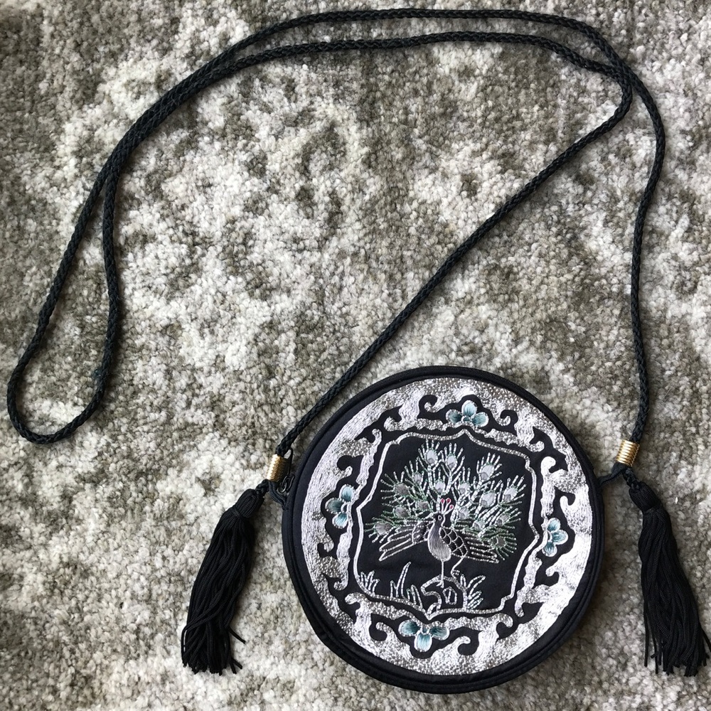 20' style peacock purse