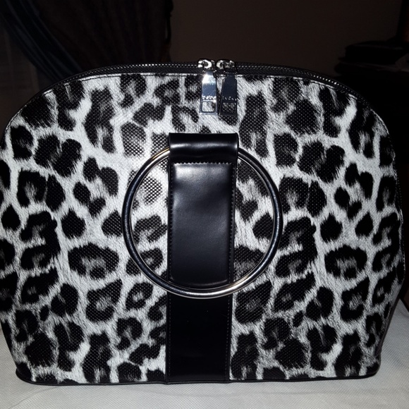 Very nice bag New never been use - Picture 2 of 4