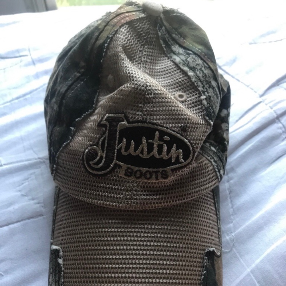 Camo hat