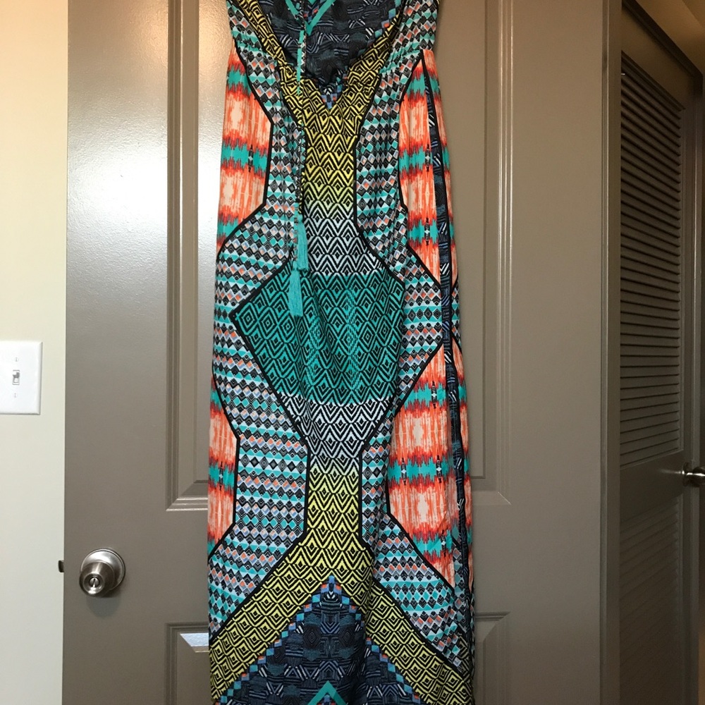 Strapless, patterned maxi dress