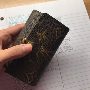Authentic Louis Vuitton 6 key holder