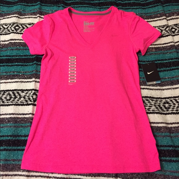 NWT Women's Nike Dri-Fit Pink V Neck T Shirt Sz Sm - Picture 1 of 3