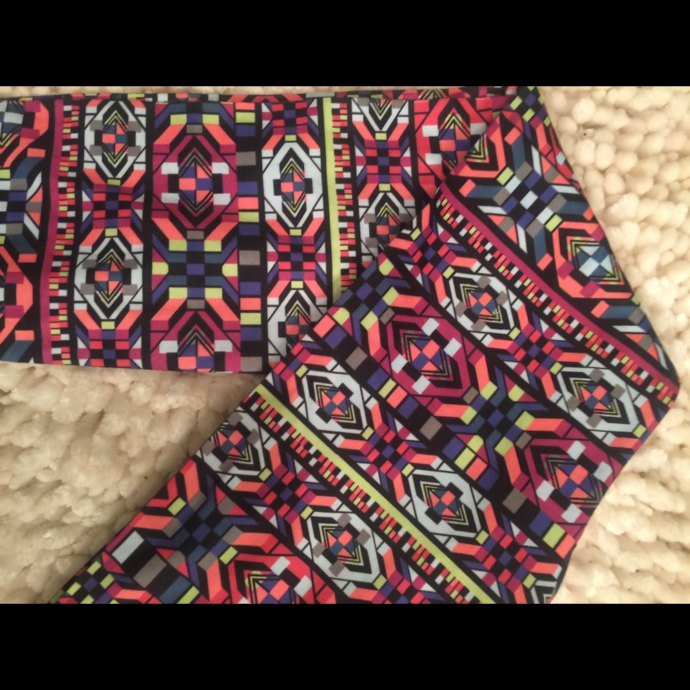 Aztec leggings - Picture 2 of 3
