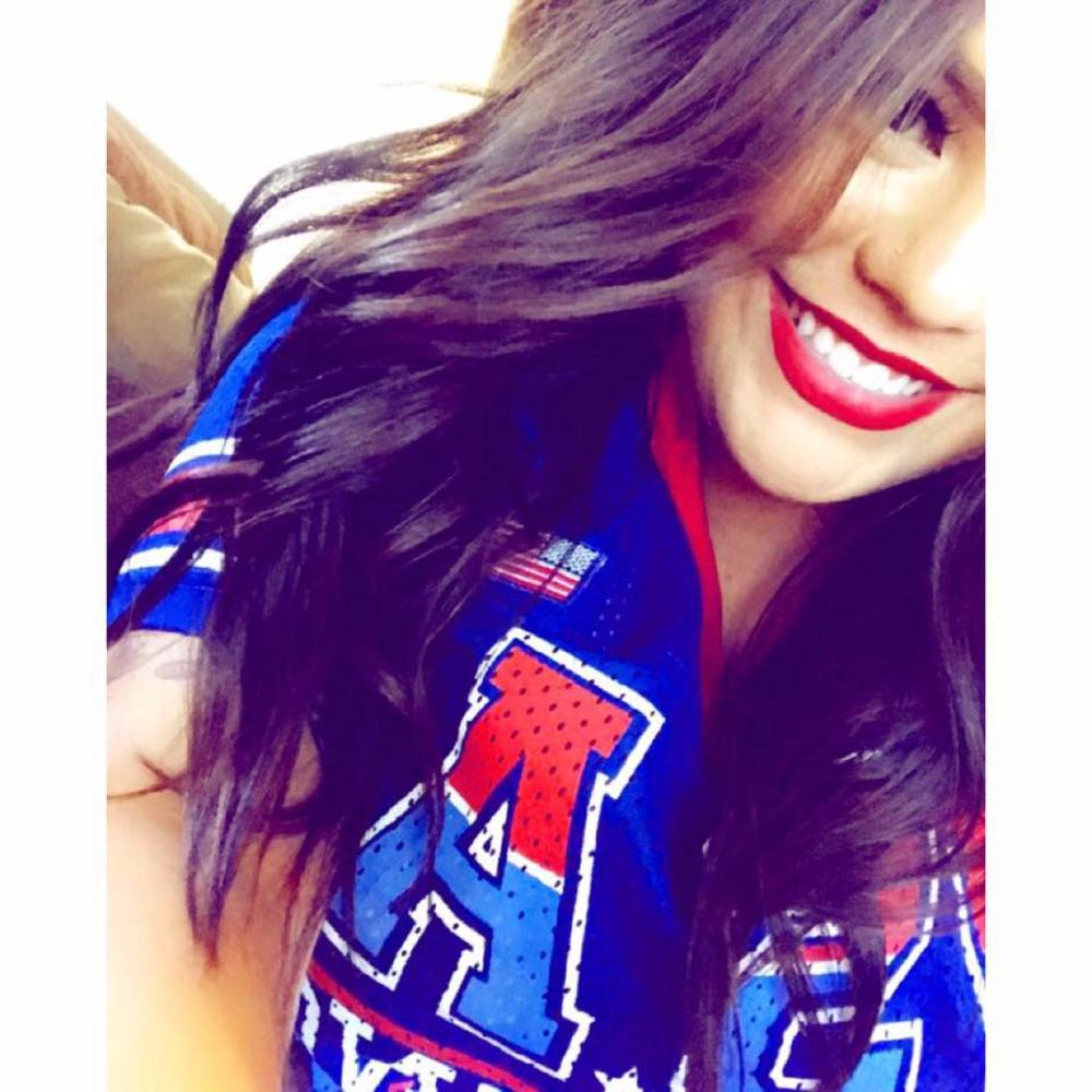 Meet your Posher, Jessenia